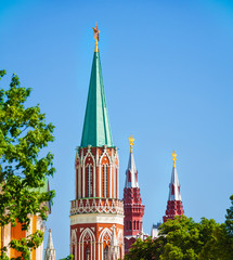 Fototapeta na wymiar Close up view of Nikolskaya tower top part