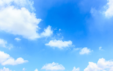 Obraz na płótnie Canvas cloud and blue sky