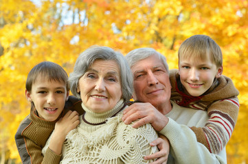 Fototapeta premium Grandparents and grandchildren