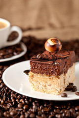 Frisch zubereitete Kaffe  und kaffe kuchen