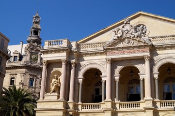 Fototapeta na wymiar Théâtre Opéra