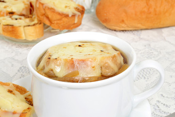 closeup french onion soup