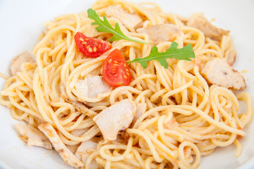 spaghetti (pasta) with chicken fillet