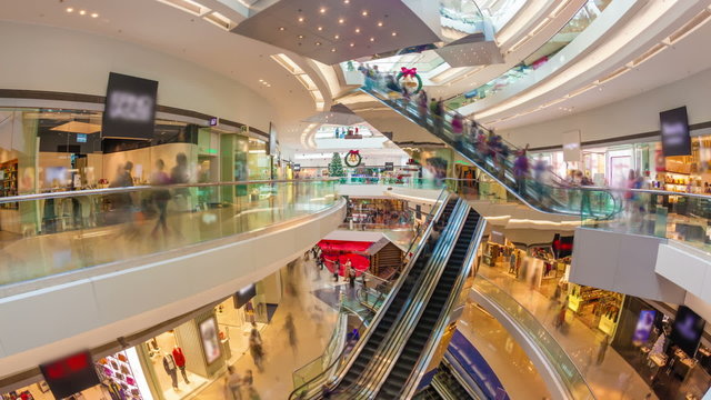 Hyperlapse video of a busy shopping mall