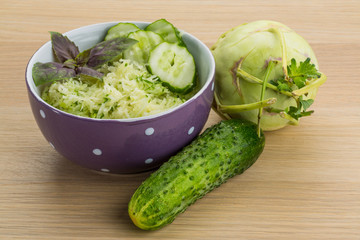 Kohlrabi salad