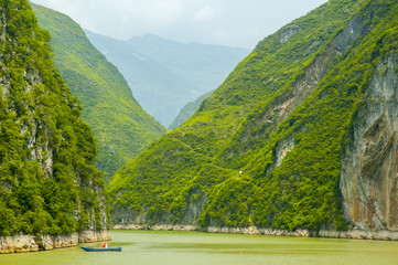 Three gorges, Yangtze river - 70814685