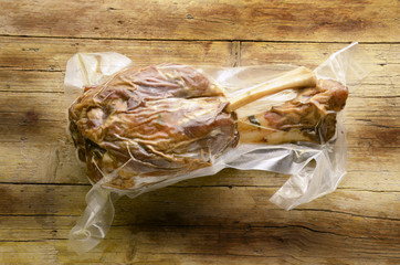 Stinco di maiale sottovuoto Knuckle of pork Expo Milano 2015