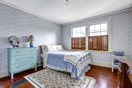 Old fashion bedroom interior
