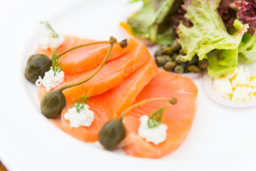 Smoked salmon salad