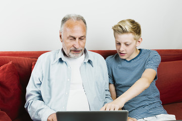 Enkel erklärt Großvater Laptop Funktionen