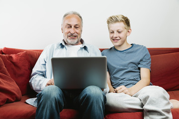 Enkel erklärt Großvater Laptop Funktionen