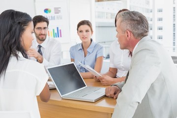 Obraz premium Business team discussing work details
