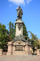 Fototapeta na wymiar Warszawa, Pomnik Adama Mickiewicza