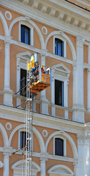 Monte-charges ext&eacute;rieur de d&eacute;m&eacute;nagement