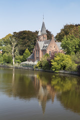 Fototapeta na wymiar Minnewater lake. It is a canalized lake in Bruges, Belgium