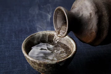 Gordijnen 日本酒　熱燗　Japanese hot sake © Nishihama