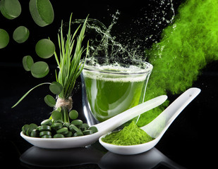 detox. young barley, chlorella superfood.