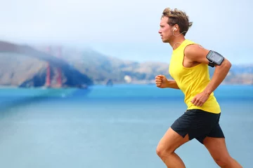 Abwaschbare Fototapete Joggen Athlet Running Man - männlicher Läufer in San Francisco