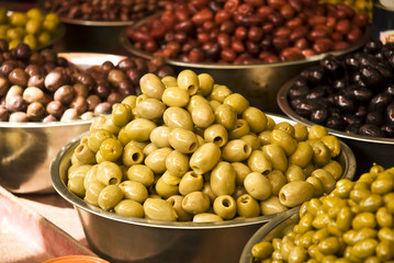 different olive fruits