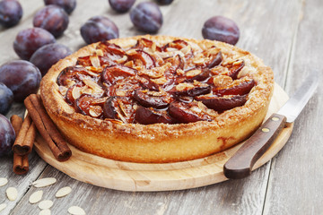 Plum cake with cinnamon and almonds