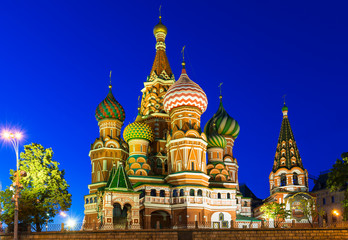 Fototapeta na wymiar Night view of Saint Basil's Cathedral in Moscow. Russia