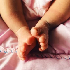Muurstickers newborn baby feet © nasruleffendy