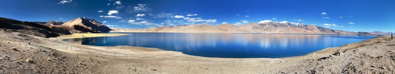 Foto op Canvas panoramic view of Tso Moriri lake © Daniel Prudek
