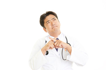 禁止の意思表示をする医師