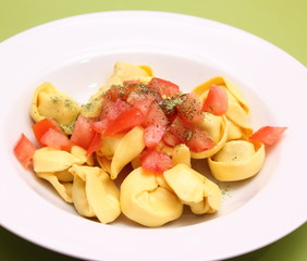 Tortellini mit Tomaten
