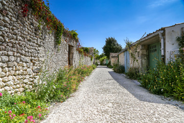 Fototapeta na wymiar lonely street in a French Village