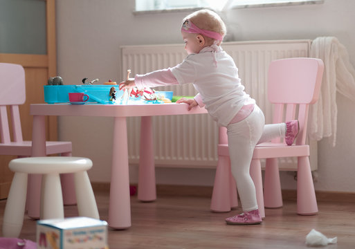 kind beim spielen