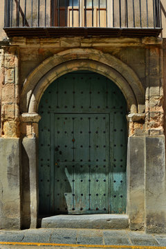 PUERTA ANTIGUA