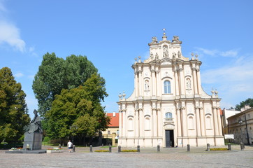 Fototapeta na wymiar Église de Saint Joseph Varsovie Pologne