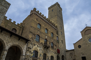Fototapeta na wymiar San Gimignano - Piazza