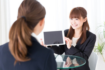 asian businesswoman working in the office