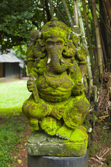 Fototapeta na wymiar Old statue of Lord Ganesha