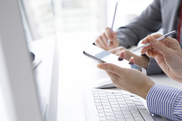 Women that use the stylus pen in the office