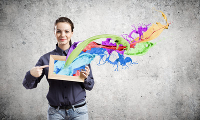 Obraz premium Woman with frame