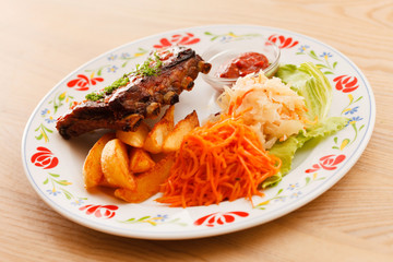 grilled ribs with vegetables