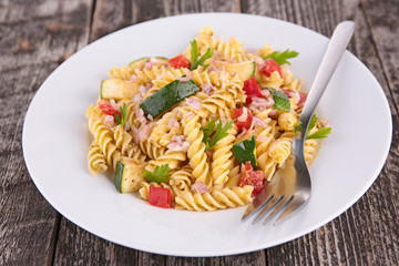 pasta cooked with vegetables