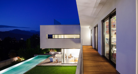 Modern house, with pool