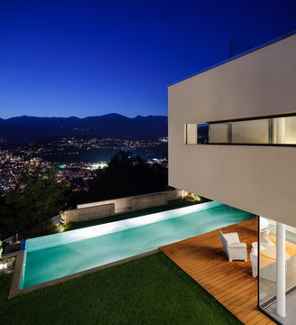 Modern house, with pool
