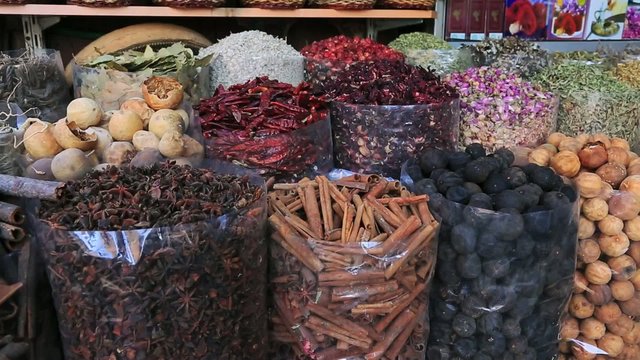Pan shot of spice market in Dubai, United Arab Emirates
