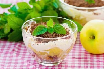 apple dessert of tiramisu with chocolate
