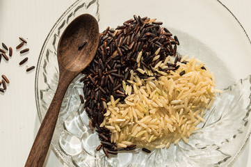 rice and brown rice on dish
