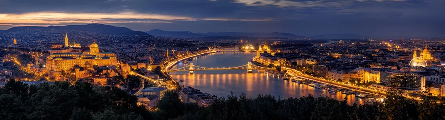 Poster Boedapest Panorama bij nacht © framedbythomas