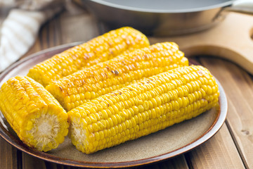 roasted corn on plate