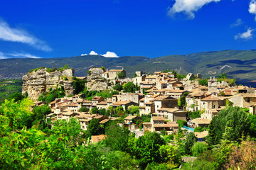 Saignon village, Vaucluse region, Provence, France - obrazy, fototapety, plakaty