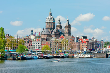 View of the Church of St. Nicholas in Amsterdam - obrazy, fototapety, plakaty