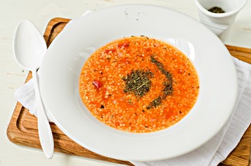 Томатный суп с кускусом